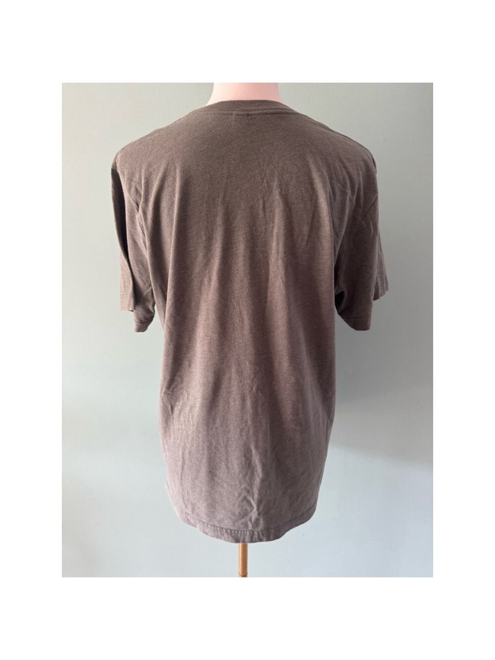 Women's Bella+Canvas Graphic T-shirt Size L Gray - Picture 2 of 4